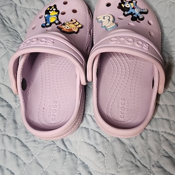 CROCS Size 8 Toddler With Bluey Jibbits Lavendar Light Purple - Picture 5 of 16